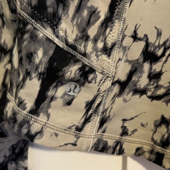 Lululemon Define Jacket - Picture 4 of 6